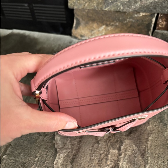 Michael Kors Mercer Small Logo Embossed Leather Bucket Bag - Picture 7 of 11